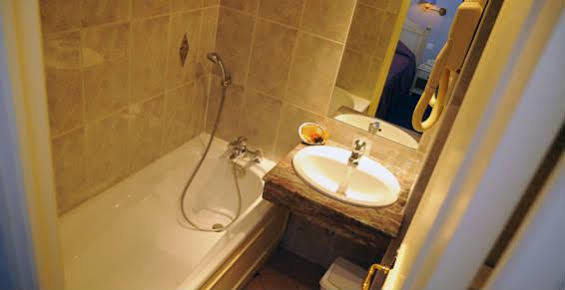 Hotel De L'esperance Parigi